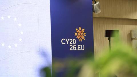 &Pi;&omicron;&lambda;&upsilon;&epsilon;&tau;έ&sigmaf; &Delta;&eta;&mu;&omicron;&sigma;&iota;&omicron;&nu;&omicron;&mu;&iota;&kappa;ό &Pi;&lambda;&alpha;ί&sigma;&iota;&omicron; &kappa;&alpha;&iota; &delta;&iota;&epsilon;ύ&rho;&upsilon;&nu;&sigma;&eta; &sigma;&tau;&eta;&nu; Ά&tau;&upsilon;&pi;&eta; &Sigma;&upsilon;&nu;ά&nu;&tau;&eta;&sigma;&eta; &upsilon;&pi;&omicron;&upsilon;&rho;&gamma;ώ&nu; &Epsilon;&upsilon;&rho;&omega;&pi;&alpha;ϊ&kappa;ώ&nu; &Upsilon;&pi;&omicron;&theta;έ&sigma;&epsilon;&omega;&nu; &sigma;&tau;&eta; &Lambda;&epsilon;&upsilon;&kappa;&omega;&sigma;ί&alpha;