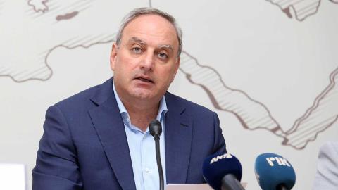 &Alpha;&pi;&alpha;&sigma;&phi;ά&lambda;&iota;&sigma;&epsilon; &kappa;&alpha;&tau;ά &tau;&omicron;&upsilon; &Omicron;&delta;&upsilon;&sigma;&sigma;έ&alpha; &omicron; &Sigma;&tau;&epsilon;&phi;ά&nu;&omicron;&upsilon;-&laquo;Έ&lambda;&epsilon;&omicron;&sigmaf; &kappa;. &Mu;&iota;&chi;&alpha;&eta;&lambda;ί&delta;&eta;, &theta;έ&lambda;&epsilon;&tau;&epsilon; &pi;ά&sigma;&eta; &theta;&upsilon;&sigma;ί&alpha; &nu;&alpha; &epsilon;&mu;&phi;&alpha;&nu;&iota;&sigma;&tau;&epsilon;ί&tau;&epsilon; &omega;&sigmaf; &omicron; &Mu;&epsilon;&sigma;&sigma;ί&alpha;&sigmaf; &pi;&omicron;&upsilon; &theta;&alpha; &pi;&alpha;&tau;ά&xi;&epsilon;&iota; &tau;&eta; &delta;&iota;&alpha;&phi;&theta;