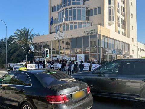 BINTEO: Σε εικοσιτετράωρη απεργία κατέρχονται οι δεσμοφύλακες της Ισότητας-Πάνε έξω από το Υπουργείο Δικαιοσύνης, ζητούν άμεση συν