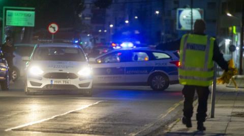 Τέσσερις συλλήψεις για επίθεση εναντίον αστυνομικού ανησυχία, μαχαιροφορία και τροχαίες παραβάσεις