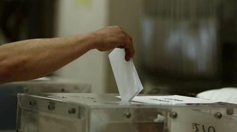 Δυο εκλογικά τμήματα σε Αθήνα και Θεσσαλονίκη για τις βουλευτικές εκλογές-Πάνω από τέσσερις χιλιάδες οι ψηφοφόροι στην Ελλάδα