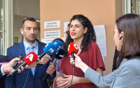 A. &Sigma;&omicron;&phi;&omicron;&kappa;&lambda;έ&omicron;&upsilon;&sigmaf;: &Pi;ά&nu;&omega; &sigma;&tau;&omicron;&upsilon;&sigmaf; &pi;&omicron;&lambda;ί&tau;&epsilon;&sigmaf; &nu;&alpha; &epsilon;&pi;&iota;&lambda;έ&xi;&omicron;&upsilon;&nu; &mu;&iota;&alpha; &nu;έ&alpha; &pi;&omicron;&lambda;&iota;&tau;&iota;&kappa;ή &kappa;&omicron;&upsilon;&lambda;&tau;&omicron;ύ&rho;&alpha; &kappa;&alpha;&iota; &nu;&omicron;&omicron;&tau;&rho;&omicron;&pi;ί&alpha;. &Theta;&alpha; &epsilon;ί&mu;&alpha;&sigma;&tau;&epsilon; &pi;&epsilon;&rho;ή&phi;&alpha;&nu;&omicron;&iota; ό,&tau;&iota; &kappa;&alpha;&iota; &nu;&alpha; &gamma;ί&nu;&epsilon;&iota;