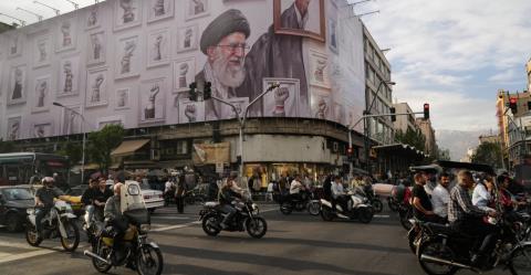 Το διπλωματικό θρίλερ για το τέλος του πολέμου μεταξύ ΗΠΑ και Ιράν-Οι αντιφάσεις, τα αγκάθια και οι κρίσιμες αποφάσεις