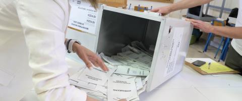 &Alpha;&upsilon;&tau;ά &epsilon;ί&nu;&alpha;&iota; &tau;&alpha; &delta;ώ&delta;&epsilon;&kappa;&alpha; &chi;&omega;&rho;&iota;ά &mu;&epsilon; &kappa;ά&tau;&omega; &alpha;&pi;ό 100 &psi;&eta;&phi;&omicron;&phi;ό&rho;&omicron;&upsilon;&sigmaf;-&Pi;&omicron;ύ έ&kappa;&omicron;&psi;&alpha;&nu; &pi;&rho;ώ&tau;&omicron;&iota; &tau;&omicron; &nu;ή&mu;&alpha; &Epsilon;&Lambda;&Alpha;&Mu; &kappa;&alpha;&iota; &Epsilon;&Delta;&Epsilon;&Kappa;