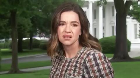 «Τι είναι αυτό;»-Δημοσιογράφος του NBC έγινε viral για την αντίδρασή της μετά τους πυροβολισμούς έξω από τον Λευκό Οίκο