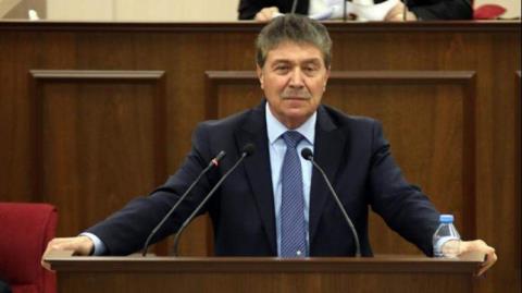&Delta;&iota;ά&beta;&alpha;&sigma;&epsilon; &mu;&epsilon; &delta;&iota;&kappa;ό &tau;&omicron;&upsilon; &tau;&rho;ό&pi;&omicron; &tau;&omicron; &alpha;&pi;&omicron;&tau;έ&lambda;&epsilon;&sigma;&mu;&alpha; &tau;&omega;&nu; &beta;&omicron;&upsilon;&lambda;&epsilon;&upsilon;&tau;&iota;&kappa;ώ&nu; &omicron; &Omicron;&upsilon;&sigma;&tau;έ&lambda;-&laquo;&Eta; &upsilon;&pi;&epsilon;&rho;&epsilon;&theta;&nu;&iota;&kappa;&iota;&sigma;&tau;&iota;&kappa;ή &pi;&omicron;&lambda;&iota;&tau;&iota;&kappa;ή έ&chi;&epsilon;&iota; &alpha;&pi;&omicron;&kappa;&tau;ή&sigma;&epsilon;&iota; &mu;&epsilon;&gamma;&alpha;&lambda;ύ&tau;&epsilon;&rho;&eta; &delta;ύ&nu;&alpha;&mu;&eta;&raquo;