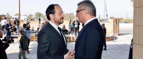 &Nu;έ&alpha; &epsilon;&pi;ί&theta;&epsilon;&sigma;&eta; &Epsilon;&rho;&chi;&iota;&omicron;&upsilon;&rho;&mu;ά&nu; &sigma;&epsilon; &Chi;&rho;&iota;&sigma;&tau;&omicron;&delta;&omicron;&upsilon;&lambda;ί&delta;&eta;-&laquo;&Omicron;&delta;&eta;&gamma;&epsilon;ί &tau;&eta;&nu; &Kappa;ύ&pi;&rho;&omicron; &sigma;&epsilon; &epsilon;&pi;&iota;&kappa;ί&nu;&delta;&upsilon;&nu;&eta; &epsilon;&xi;ά&rho;&tau;&eta;&sigma;&eta; &alpha;&pi;ό &Eta;&Pi;&Alpha;, &Iota;&sigma;&rho;&alpha;ή&lambda;, &Gamma;&alpha;&lambda;&lambda;ί&alpha; &kappa;&alpha;&iota; &Epsilon;&lambda;&lambda;ά&delta;&alpha;&raquo;