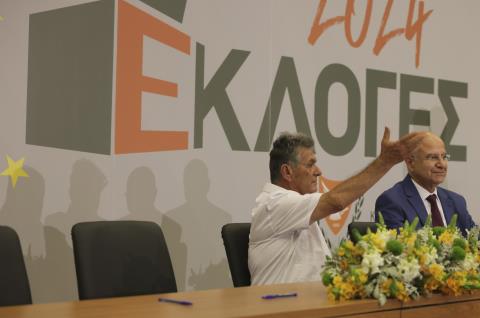 &Tau;&omicron; &Kappa;ό&mu;&mu;&alpha; &gamma;&iota;&alpha; &tau;&alpha; &Zeta;ώ&alpha; &pi;&rho;&omicron;&tau;&epsilon;ί&nu;&epsilon;&iota; &pi;&rho;&omega;&tau;&omicron;&beta;&omicron;&upsilon;&lambda;ί&alpha; &sigma;&upsilon;&nu;έ&nu;&omega;&sigma;&eta;&sigmaf; &delta;&upsilon;&nu;ά&mu;&epsilon;&omega;&nu; &kappa;&epsilon;&nu;&tau;&rho;ώ&omicron;&upsilon; &kappa;&alpha;&iota; &omicron;&iota;&kappa;&omicron;&lambda;&omicron;&gamma;&iota;&kappa;&omicron;ύ &chi;ώ&rho;&omicron;&upsilon;