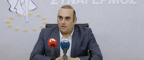 &Delta;&epsilon;&nu; &kappa;&rho;ύ&phi;&tau;&eta;&kappa;&epsilon; &omicron; &Kappa;&alpha;&rho;&omicron;ύ&sigma;&omicron;&sigmaf;-&laquo;Έ&pi;&rho;&epsilon;&pi;&epsilon; &nu;&alpha; &sigma;&upsilon;&zeta;&eta;&tau;ή&sigma;&omicron;&upsilon;&mu;&epsilon; &mu;&epsilon; &tau;&omicron; &Delta;&Eta;&Kappa;&Omicron; &mu;&epsilon; &omicron;&rho;ί&zeta;&omicron;&nu;&tau;&alpha; &tau;&iota;&sigmaf; &pi;&rho;&omicron;&epsilon;&delta;&rho;&iota;&kappa;έ&sigmaf;, &mu;έ&lambda;&omicron;&sigmaf; &tau;&omicron;&upsilon; &kappa;ό&mu;&mu;&alpha;&tau;&omicron;&sigmaf; &omicron; &upsilon;&pi;&omicron;&psi;ή&phi;&iota;&omicron;&sigmaf; &tau;&omicron;&upsilon; &Delta;&Eta;&Sigma;&Upsilon; &tau;&omicron; 2