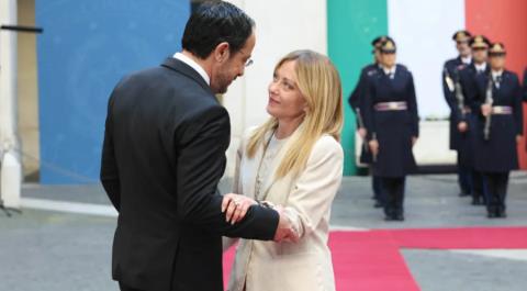 &Zeta;&eta;&tau;ά &epsilon;&nu;ί&sigma;&chi;&upsilon;&sigma;&eta; &sigma;&upsilon;&nu;&tau;&omicron;&nu;&iota;&sigma;&mu;&omicron;ύ &tau;&eta;&sigmaf; &Epsilon;&Epsilon; &gamma;&iota;&alpha; &tau;&eta;&nu; &epsilon;&pi;&iota;&delta;&eta;&mu;ί&alpha; &tau;&omicron;&upsilon; έ&mu;&pi;&omicron;&lambda;&alpha; &eta; &Mu;&epsilon;&lambda;ό&nu;&iota;-Έ&sigma;&tau;&epsilon;&iota;&lambda;&epsilon; &epsilon;&pi;&iota;&sigma;&tau;&omicron;&lambda;ή &sigma;&epsilon; &Chi;&rho;&iota;&sigma;&tau;&omicron;&delta;&omicron;&upsilon;&lambda;ί&delta;&eta;, &Phi;&omicron;&nu; &nu;&tau;&epsilon;&rho; &Lambda;ά&iota;&epsilon;&nu; &kappa;&alpha;&iota; &Kappa;ό&sigma;&tau;&alpha;