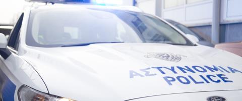 Χειροπέδες σε άλλους δύο για τα έξι πιστόλια, σφαίρες και ναρκωτικά σε οικία-Τους έκαψε μαρτυρία