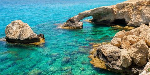 &Theta;&epsilon;&tau;&iota;&kappa;ή &epsilon;&xi;έ&lambda;&iota;&xi;&eta; &alpha;&pi;ό &Eta;&Pi;&Alpha; &kappa;&alpha;&iota; &Eta;&nu;&omega;&mu;έ&nu;&omicron; &Beta;&alpha;&sigma;ί&lambda;&epsilon;&iota;&omicron; &gamma;&iota;&alpha; &tau;&eta;&nu; &Kappa;ύ&pi;&rho;&omicron;-&Alpha;&sigma;&phi;&alpha;&lambda;ή&sigmaf; &tau;&alpha;&xi;&iota;&delta;&iota;&omega;&tau;&iota;&kappa;ό&sigmaf; &pi;&rho;&omicron;&omicron;&rho;&iota;&sigma;&mu;ό&sigmaf; &eta; &chi;ώ&rho;&alpha; &mu;&alpha;&sigmaf;