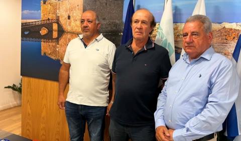 &Chi;&rho;ό&nu;&omicron; &gamma;&iota;&alpha; &alpha;&pi;&alpha;&nu;&tau;ή&sigma;&epsilon;&iota;&sigmaf; &sigma;&tau;&alpha; &alpha;&iota;&tau;ή&mu;&alpha;&tau;ά &tau;&omicron;&upsilon;&sigmaf; &gamma;&iota;&alpha; &epsilon;&pi;&iota;&pi;&lambda;έ&omicron;&nu; &nu;&epsilon;&rho;ό &delta;ί&nu;&omicron;&upsilon;&nu; &sigma;&tau;&omicron;&upsilon;&sigmaf; &alpha;&rho;&mu;ό&delta;&iota;&omicron;&upsilon;&sigmaf; o&iota; &gamma;&epsilon;&omega;&rho;&gamma;&omicron;ί &sigma;&tau;&eta;&nu; &Pi;ά&phi;&omicron;-&Alpha;&nu;έ&sigma;&tau;&epsilon;&iota;&lambda;&alpha;&nu; &tau;&eta; &delta;&iota;&alpha;&mu;&alpha;&rho;&tau;&upsilon;&rho;ί&alpha;
