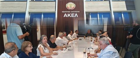 Δίνει παράταση στην αγωνία το ΑΚΕΛ-Χωρίς άσπρο καπνό για την Προεδρία της Βουλής η συνεδρία του Πολιτικού Γραφείου, αποφασίζει αύρ