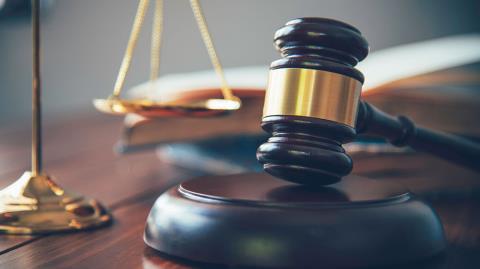 &Delta;&iota;&kappa;ά&zeta;&epsilon;&tau;&alpha;&iota; &gamma;&iota;&alpha; &beta;&iota;&alpha;&sigma;&mu;&omicron;ύ&sigmaf; &kappa;&omicron;&rho;&iota;&tau;&sigma;&iota;ώ&nu; &alpha;&pi;ό &tau;&alpha; 6 &tau;&omicron;&upsilon; &sigma;&tau;&eta; &Gamma;&alpha;&lambda;&lambda;ί&alpha; 19&chi;&rho;&omicron;&nu;&omicron;&sigmaf;-&Alpha;&nu;ά&mu;&epsilon;&sigma;&alpha; &sigma;&tau;&iota;&sigmaf; &kappa;&alpha;&tau;&alpha;&gamma;&gamma;έ&lambda;&lambda;&omicron;&upsilon;&sigma;&epsilon;&sigmaf; &upsilon;&pi;ά&rho;&chi;&omicron;&upsilon;&nu; &kappa;&alpha;&iota; &xi;&alpha;&delta;έ&rho;&phi;&epsilon;&sigmaf; &tau;&omicron;&upsilon;