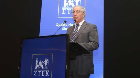Άκης Βαβλίτης: Συγκρατημένη αισιοδοξία για τουρισμό μετά τις βελτιωμένες ταξιδιωτικές οδηγίες ΗΠΑ και Βρετανίας