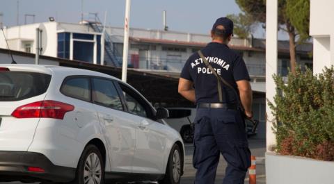 Γάζωσαν με περίπου είκοσι σφαίρες τα γραφεία της εταιρείας forex στη Λεμεσό, δύο οι δράστες-Αναζητούν CCTV οι Αρχές