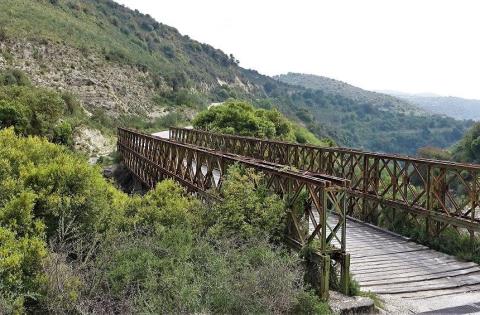 &Sigma;&tau;&eta;&nu; &Tau;&rho;ό&zeta;&epsilon;&nu;&alpha; &lambda;&epsilon;&iota;&tau;&omicron;&upsilon;&rho;&gamma;&omicron;ί &tau;&omicron;&upsilon; &Epsilon;&Omicron;&Alpha; &Lambda;&epsilon;&mu;&epsilon;&sigma;&omicron;ύ &gamma;&iota;&alpha; &nu;&alpha; &epsilon;&lambda;έ&gamma;&xi;&omicron;&upsilon;&nu; &epsilon;ά&nu; &omicron; &Iota;&sigma;&rho;&alpha;&eta;&lambda;&iota;&nu;ό&sigmaf; &epsilon;&pi;&epsilon;&nu;&delta;&upsilon;&tau;ή&sigmaf; &sigma;&tau;&alpha;&mu;ά&tau;&eta;&sigma;&epsilon; &tau;&iota;&sigmaf; &epsilon;&rho;&gamma;&alpha;&sigma;ί&epsilon;&sigmaf;