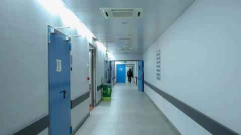Τραγωδία στα Καλάβρυτα-55χρονος Βρετανός πήγε τη σύζυγό του στο νοσοκομείο και κατέρρευσε