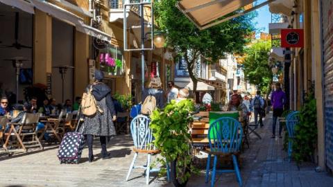 &Alpha;&lambda;&lambda;ά&zeta;&omicron;&upsilon;&nu; &omicron;&iota; &pi;&iota;&nu;&alpha;&kappa;ί&delta;&epsilon;&sigmaf; &omicron;&nu;&omicron;&mu;&alpha;&sigma;&iota;ώ&nu; &sigma;&tau;&eta;&nu; &Pi;&alpha;&lambda;&iota;ά &Lambda;&epsilon;&upsilon;&kappa;&omega;&sigma;ί&alpha;-&Pi;ώ&sigmaf; &theta;&alpha; &zeta;&omega;&nu;&tau;&alpha;&nu;έ&psi;&epsilon;&iota; &eta; &iota;&sigma;&tau;&omicron;&rho;ί&alpha; &tau;&omicron;&upsilon;&sigmaf;