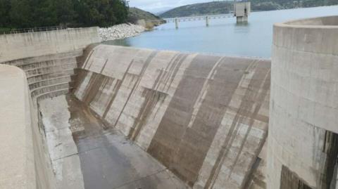 &Delta;&iota;&pi;&lambda;&alpha;&sigma;&iota;ά&sigma;&tau;&eta;&kappa;&epsilon; &eta; &rho;&omicron;ή &sigma;&tau;&alpha; &phi;&rho;ά&gamma;&mu;&alpha;&tau;&alpha; &sigma;&epsilon; &sigma;ύ&gamma;&kappa;&rho;&iota;&sigma;&eta; &mu;&epsilon; &tau;&omicron; 2025-&Omicron;&rho;&iota;&alpha;&kappa;ή &upsilon;&pi;&epsilon;&rho;&chi;&epsilon;ί&lambda;&iota;&sigma;&eta; &sigma;&epsilon; &tau;&rho;ί&alpha; &phi;&rho;ά&gamma;&mu;&alpha;&tau;&alpha;