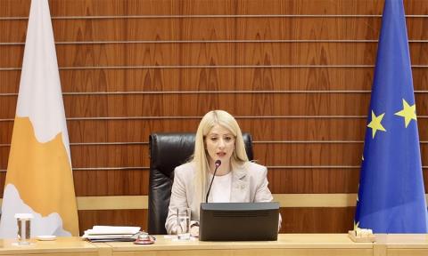 Πρώτη σύσκεψη αρχηγών στη Βουλή υπό την Αννίτα Δημητρίου-Παρ