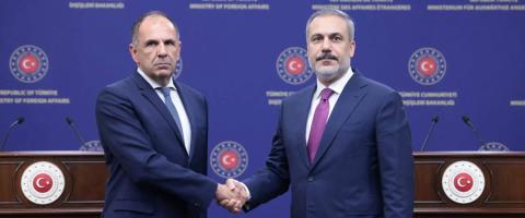 Συζήτησαν για το Κυπριακό πριν τις χωριστές συναντήσεις που 