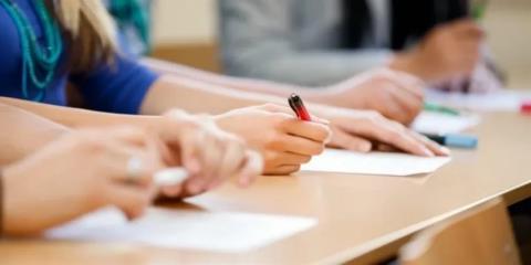 Δεν θα γίνουν γραπτές εξετάσεις το 2026 για τις θέσεις πρώτου διορισμού στο δημόσιο-Αλλάζει η διαδικασία, στη Βουλή τα νομοσχέδια