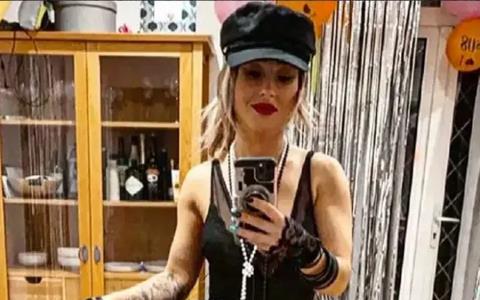 &Mu;&eta;&tau;έ&rho;&alpha; &sigma;&tau;&eta; &Beta;&rho;&epsilon;&tau;&alpha;&nu;ί&alpha; &delta;&omicron;&lambda;&omicron;&phi;&omicron;&nu;ή&theta;&eta;&kappa;&epsilon; ά&gamma;&rho;&iota;&alpha; &alpha;&pi;ό &tau;&omicron;&nu; &sigma;ύ&nu;&tau;&rho;&omicron;&phi;ό &tau;&eta;&sigmaf;-&Kappa;&alpha;&tau;&eta;&gamma;&omicron;&rho;&epsilon;ί&tau;&alpha;&iota; ό&tau;&iota; &tau;&eta; &beta;ί&alpha;&sigma;&epsilon; &kappa;&alpha;&iota; &tau;&eta;&sigmaf; έ&sigma;&pi;&alpha;&sigma;&epsilon; &tau;&omicron;&nu; &alpha;&upsilon;&chi;έ&nu;&alpha;