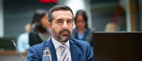 &Sigma;&epsilon; &epsilon;&phi;&alpha;&rho;&mu;&omicron;&gamma;ή &tau;&omicron; &Sigma;ύ&mu;&phi;&omega;&nu;&omicron; &gamma;&iota;&alpha; &tau;&omicron; Ά&sigma;&upsilon;&lambda;&omicron; &kappa;&alpha;&iota; &tau;&eta; &Mu;&epsilon;&tau;&alpha;&nu;ά&sigma;&tau;&epsilon;&upsilon;&sigma;&eta;-&laquo;&Gamma;&iota;&alpha; &pi;&rho;ώ&tau;&eta; &phi;&omicron;&rho;ά &alpha;&nu;&tau;&iota;&mu;&epsilon;&tau;&omega;&pi;ί&zeta;&omicron;&upsilon;&mu;&epsilon; &tau;&eta; &mu;&epsilon;&tau;&alpha;&nu;ά&sigma;&tau;&epsilon;&upsilon;&sigma;&eta; &mu;&epsilon; &sigma;&upsilon;&lambda;&lambda;&omicron;&gamma;&iota;&kappa;ό &tau;&rho;ό&pi;&omicron;&raquo;