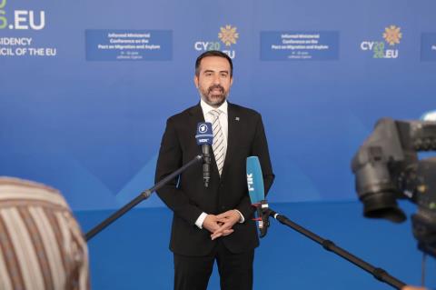 &Nu;. &Iota;&omega;&alpha;&nu;&nu;ί&delta;&eta;&sigmaf;: &Tau;&omicron; &Sigma;ύ&mu;&phi;&omega;&nu;&omicron; &gamma;&iota;&alpha; &Mu;&epsilon;&tau;&alpha;&nu;ά&sigma;&tau;&epsilon;&upsilon;&sigma;&eta; &alpha;&nu;&omicron;ί&gamma;&epsilon;&iota; &nu;έ&omicron; &delta;&rho;ό&mu;&omicron; &kappa;&omicron;&iota;&nu;ή&sigmaf; &delta;&rho;ά&sigma;&eta;&sigmaf; &gamma;&iota;&alpha; &tau;&eta;&nu; &Epsilon;&upsilon;&rho;&omega;&pi;&alpha;ϊ&kappa;ή Έ&nu;&omega;&sigma;&eta;
