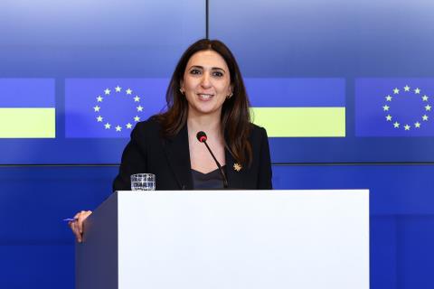 &Mu;. &Rho;&alpha;&omicron;&upsilon;&nu;ά: &Pi;ί&sigma;&omega; &alpha;&pi;ό &kappa;ά&theta;&epsilon; &mu;&epsilon;&tau;&alpha;&rho;&rho;ύ&theta;&mu;&iota;&sigma;&eta; &eta; &alpha;&pi;&omicron;&phi;&alpha;&sigma;&iota;&sigma;&tau;&iota;&kappa;ό&tau;&eta;&tau;&alpha; &tau;&omicron;&upsilon; &mu;&omicron;&lambda;&delta;&alpha;&beta;&iota;&kappa;&omicron;ύ &lambda;&alpha;&omicron;ύ
