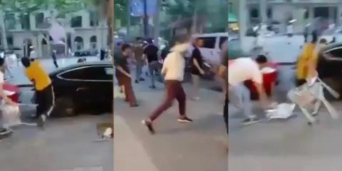 &Beta;&Iota;&Nu;&Tau;&Epsilon;&Omicron;: &Chi;ά&omicron;&sigmaf; &sigma;&tau;&eta; &Beta;&alpha;&rho;&kappa;&epsilon;&lambda;ώ&nu;&eta;-&Mu;&alpha;&zeta;&iota;&kappa;ή &sigma;&upsilon;&mu;&pi;&lambda;&omicron;&kappa;ή &mu;&epsilon; &mu;&alpha;&tau;&sigma;έ&tau;&epsilon;&sigmaf; &kappa;&alpha;&iota; &kappa;&alpha;&rho;έ&kappa;&lambda;&epsilon;&sigmaf; &sigma;&epsilon; &tau;&omicron;&upsilon;&rho;&iota;&sigma;&tau;&iota;&kappa;ή &pi;&epsilon;&rho;&iota;&omicron;&chi;ή, &tau;έ&sigma;&sigma;&epsilon;&rho;&iota;&sigmaf; &sigma;&upsilon;&lambda;&lambda;ή&psi;&epsilon;&iota;&sigmaf;