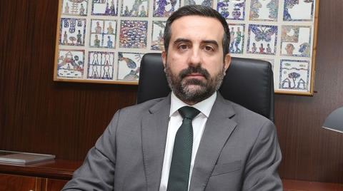 &Sigma;&tau;&eta; &Rho;ώ&mu;&eta; &gamma;&iota;&alpha; &tau;&epsilon;&tau;&rho;&alpha;&mu;&epsilon;&rho;ή &mu;&epsilon; &Epsilon;&lambda;&lambda;ά&delta;&alpha;, &Iota;&tau;&alpha;&lambda;ί&alpha; &kappa;&alpha;&iota; &Mu;ά&lambda;&tau;&alpha; &omicron; &Iota;&omega;&alpha;&nu;&nu;ί&delta;&eta;&sigmaf;-&Sigma;&tau;&omicron; &epsilon;&pi;ί&kappa;&epsilon;&nu;&tau;&rho;&omicron; &theta;έ&mu;&alpha;&tau;&alpha; &mu;&epsilon;&tau;&alpha;&nu;&alpha;&sigma;&tau;&epsilon;&upsilon;&tau;&iota;&kappa;&omicron;ύ