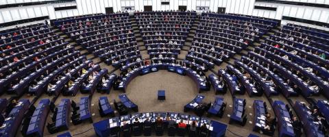 &Tau;&omicron; &Epsilon;&upsilon;&rho;&omega;&kappa;&omicron;&iota;&nu;&omicron;&beta;&omicron;ύ&lambda;&iota;&omicron; &epsilon;&pi;&alpha;&nu;&alpha;&beta;&epsilon;&beta;&alpha;&iota;ώ&nu;&epsilon;&iota; &tau;&eta; &sigma;&tau;ή&rho;&iota;&xi;ή &tau;&omicron;&upsilon; &sigma;&tau;&eta; &Delta;&Delta;&Omicron;-&Kappa;&alpha;&lambda;&epsilon;ί &tau;&eta;&nu; &Tau;&omicron;&upsilon;&rho;&kappa;ί&alpha; &nu;&alpha; &epsilon;&gamma;&kappa;&alpha;&tau;&alpha;&lambda;&epsilon;ί&psi;&epsilon;&iota; &tau;&eta; &theta;έ&sigma;&eta; &gamma;&iota;&alpha; &delta;ύ&omicron; &kappa;&rho;ά&tau;&eta; &sigma;&tau;&eta;&nu; &Kappa;ύ&pi;&rho;&omicron;