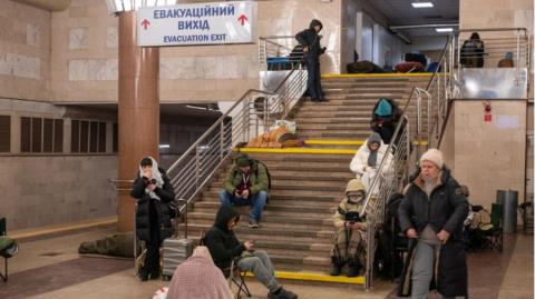 &Rho;&omega;&sigma;&iota;&kappa;ή &pi;&upsilon;&rho;&alpha;&upsilon;&lambda;&iota;&kappa;ή &epsilon;&pi;ί&theta;&epsilon;&sigma;&eta; &sigma;&tau;&omicron; &Kappa;ί&epsilon;&beta;&omicron; &tau;&alpha; &xi;&eta;&mu;&epsilon;&rho;ώ&mu;&alpha;&tau;&alpha;-&Sigma;&tau;&alpha; &kappa;&alpha;&tau;&alpha;&phi;ύ&gamma;&iota;&alpha; &Omicron;&upsilon;&kappa;&rho;&alpha;&nu;&omicron;ί &pi;&omicron;&lambda;ί&tau;&epsilon;&sigmaf;