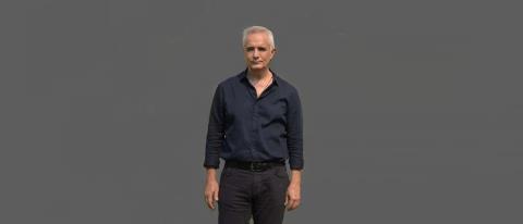 &Pi;έ&nu;&theta;&omicron;&sigmaf; &gamma;&iota;&alpha; &tau;&omicron;&nu; &Sigma;&omega;&kappa;&rho;ά&tau;&eta; &Alpha;&lambda;&alpha;&phi;&omicron;ύ&zeta;&omicron;