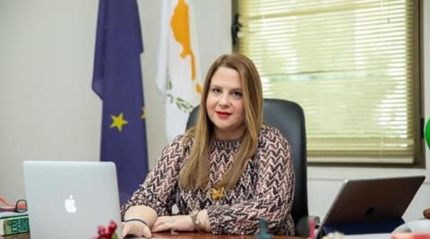 &Mu;. &Lambda;&omicron;&tau;&tau;ί&delta;&omicron;&upsilon;: &Eta; &alpha;&nu;&tau;&iota;&mu;&epsilon;&tau;ώ&pi;&iota;&sigma;&eta; &tau;&eta;&sigmaf; &rho;&eta;&tau;&omicron;&rho;&iota;&kappa;ή&sigmaf; &mu;ί&sigma;&omicron;&upsilon;&sigmaf; &delta;&epsilon;&nu; &alpha;&pi;&omicron;&tau;&epsilon;&lambda;&epsilon;ί &pi;&epsilon;&rho;&iota;&omicron;&rho;&iota;&sigma;&mu;ό &tau;&eta;&sigmaf; &delta;&eta;&mu;&omicron;&kappa;&rho;&alpha;&tau;ί&alpha;&sigmaf;, &alpha;&lambda;&lambda;ά &pi;&rho;&omicron;ϋ&pi;ό&theta;&epsilon;&sigma;&eta; &gamma;&iota;&alpha; &tau;&eta; &delta;&iota;&alpha;&tau;ή&rho;&eta;&sigma;ή &tau;&eta;&sigmaf;