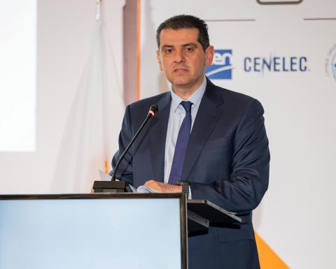 &Mu;. &Delta;&alpha;&mu;&iota;&alpha;&nu;ό&sigmaf;: &Eta; &delta;&iota;&alpha;&tau;ή&rho;&eta;&sigma;&eta; &tau;&eta;&sigmaf; &eta;&gamma;&epsilon;&tau;&iota;&kappa;ή&sigmaf; &theta;έ&sigma;&eta;&sigmaf; &tau;&eta;&sigmaf; &Epsilon;&upsilon;&rho;&omega;&pi;&alpha;ϊ&kappa;ή&sigmaf; Έ&nu;&omega;&sigma;&eta;&sigmaf; &sigma;&tau;&eta;&nu; &tau;&upsilon;&pi;&omicron;&pi;&omicron;ί&eta;&sigma;&eta; &nu;&alpha; &mu;&eta;&nu; &theta;&epsilon;&omega;&rho;&epsilon;ί&tau;&alpha;&iota; &delta;&epsilon;&delta;&omicron;&mu;έ&nu;&eta;