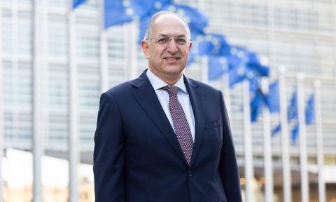 &Kappa;. &Kappa;&alpha;&delta;ή&sigmaf;: 338 &epsilon;&kappa;&alpha;&tau;&omicron;&mu;&mu;ύ&rho;&iota;&alpha; &alpha;&pi;ό &tau;&eta;&nu; &Epsilon;.&Epsilon;. &gamma;&iota;&alpha; &gamma;&alpha;&lambda;ά&zeta;&iota;&alpha; &omicron;&iota;&kappa;&omicron;&nu;&omicron;&mu;ί&alpha; &kappa;&alpha;&iota; &pi;&rho;&omicron;&sigma;&tau;&alpha;&sigma;ί&alpha; &omega;&kappa;&epsilon;&alpha;&nu;ώ&nu;