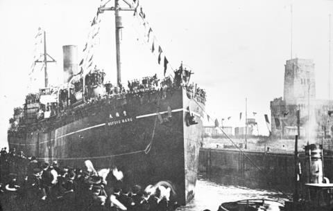 &Alpha;&nu;&alpha;&kappa;&alpha;&lambda;ύ&phi;&theta;&eta;&kappa;&epsilon; &sigma;&tau;&iota;&sigmaf; &Phi;&iota;&lambda;&iota;&pi;&pi;ί&nu;&epsilon;&sigmaf; &tau;&omicron; &nu;&alpha;&upsilon;ά&gamma;&iota;&omicron; &iota;&alpha;&pi;&omega;&nu;&iota;&kappa;&omicron;ύ &laquo;&pi;&lambda;&omicron;ί&omicron;&upsilon; &tau;&eta;&sigmaf; &kappa;ό&lambda;&alpha;&sigma;&eta;&sigmaf;&raquo; &tau;&omicron;&upsilon; &Beta;&rsquo; &Pi;&alpha;&gamma;&kappa;&omicron;&sigma;&mu;ί&omicron;&upsilon; &Pi;&omicron;&lambda;έ&mu;&omicron;&upsilon;