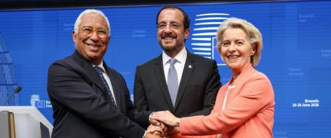 &Epsilon;ύ&sigma;&eta;&mu;&alpha; &tau;&eta;&sigmaf; &Phi;&omicron;&nu; &nu;&tau;&epsilon;&rho; &Lambda;ά&iota;&epsilon;&nu; &pi;&rho;&omicron;&sigmaf; &Kappa;&upsilon;&pi;&rho;&iota;&alpha;&kappa;ή &Pi;&rho;&omicron;&epsilon;&delta;&rho;ί&alpha;-&Tau;&omicron; &epsilon;&upsilon;&chi;&alpha;&rho;&iota;&sigma;&tau;ώ &tau;&eta;&sigmaf; &sigma;&tau;&omicron; &Chi;&rho;&iota;&sigma;&tau;&omicron;&delta;&omicron;&upsilon;&lambda;ί&delta;&eta; &gamma;&iota;&alpha; &tau;&eta;&nu; &laquo;&epsilon;&pi;&iota;&delta;έ&xi;&iota;&alpha; &kappa;&alpha;&theta;&omicron;&delta;ή&gamma;&eta;&sigma;&eta;&raquo;