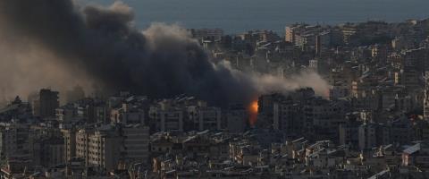 &Sigma;&epsilon; &omicron;&rho;&iota;&alpha;&kappa;ό &sigma;&eta;&mu;&epsilon;ί&omicron; &eta; &Mu;έ&sigma;&eta; &Alpha;&nu;&alpha;&tau;&omicron;&lambda;ή-&Tau;&omicron; &Iota;&rho;ά&nu; &kappa;&lambda;&epsilon;ί&nu;&epsilon;&iota; &xi;&alpha;&nu;ά &tau;&alpha; &Sigma;&tau;&epsilon;&nu;ά &tau;&omicron;&upsilon; &Omicron;&rho;&mu;&omicron;ύ&zeta;, &nu;έ&epsilon;&sigmaf; &iota;&sigma;&rho;&alpha;&eta;&lambda;&iota;&nu;έ&sigmaf; &epsilon;&pi;&iota;&theta;έ&sigma;&epsilon;&iota;&sigmaf; &sigma;&tau;&omicron;&nu; &Lambda;ί&beta;&alpha;&nu;&omicron; &laquo;&pi;&alpha;&gamma;ώ&nu;&omicron;&upsilon;&nu;&raquo; &tau;&iota;&sigmaf; &sigma;&upsilon;&nu;