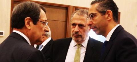 Καλεί ξανά σε παραίτηση Σαββίδη-Αγγελίδη το ΑΚΕΛ μετά τη διάσκεψη Αναστασιάδη-«Ξόδεψε μία ώρα για να πείσει ότι όλοι λένε ψέματα ε