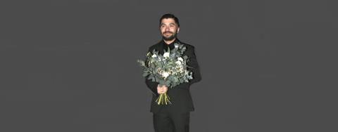 Έ&xi;&alpha;&lambda;&lambda;&omicron;&sigmaf; &omicron; Ά&rho;&eta;&sigmaf; &Tau;&sigma;ά&pi;&eta;&sigmaf; &mu;&epsilon; follower &pi;&omicron;&upsilon; &sigma;&chi;&omicron;&lambda;ί&alpha;&sigma;&epsilon; &tau;&omicron; &sigma;ώ&mu;&alpha; &tau;&eta;&sigmaf; &sigma;&upsilon;&zeta;ύ&gamma;&omicron;&upsilon; &tau;&omicron;&upsilon;: &laquo;&Sigma;&epsilon; &gamma;&rho;ά&phi;&omicron;&upsilon;&mu;&epsilon; &sigma;&tau;&alpha; &pi;&alpha;&pi;@@&rho;&iota;&alpha; &mu;&alpha;&sigmaf;!&raquo;