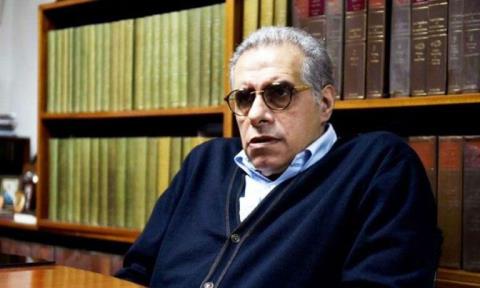 &Sigma;&upsilon;&mu;&phi;&omega;&nu;&epsilon;ί &mu;&epsilon; &Alpha;&nu;&alpha;&sigma;&tau;&alpha;&sigma;&iota;ά&delta;&eta;, &delta;&iota;&alpha;&phi;&omega;&nu;&epsilon;ί &mu;&epsilon; &Delta;ί&pi;&lambda;&alpha;&rho;&omicron; &kappa;&alpha;&iota; &rho;&omega;&tau;ά &tau;&eta;&nu; &Alpha;&nu;&nu;ί&tau;&alpha; &omicron; &Chi;&rho;ή&sigma;&tau;&omicron;&sigmaf; &Tau;&rho;&iota;&alpha;&nu;&tau;&alpha;&phi;&upsilon;&lambda;&lambda;ί&delta;&eta;&sigmaf;- &laquo;&Tau;&omicron; &kappa;ό&mu;&mu;&alpha; &nu;&alpha; &xi;&epsilon;&kappa;&alpha;&theta;&alpha;&rho;ί&sigma;&epsilon;&iota; &tau;&eta; &theta;έ&sigma;&eta; &tau;&omicron;&upsilon;&raquo;