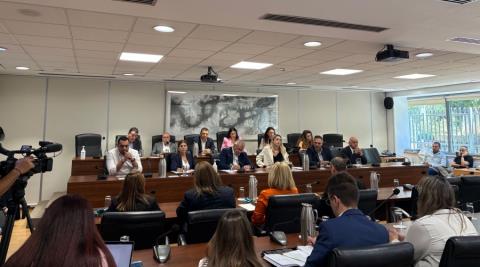 Έ&phi;&tau;&alpha;&sigma;&alpha;&nu; &tau;&omicron;&upsilon;&sigmaf; 600 &nu;&omicron;&sigma;&eta;&lambda;&epsilon;&upsilon;&tau;έ&sigmaf; &omicron;&iota; &alpha;&nu;ά&gamma;&kappa;&epsilon;&sigmaf; &sigma;&tau;&eta;&nu; &Kappa;ύ&pi;&rho;&omicron;-&Epsilon;&xi;&epsilon;&tau;ά&zeta;&epsilon;&tau;&alpha;&iota; &epsilon;&lambda;&epsilon;&gamma;&chi;ό&mu;&epsilon;&nu;&eta; &epsilon;&rho;&gamma;&omicron;&delta;ό&tau;&eta;&sigma;&eta; &alpha;&pi;ό &tau;&rho;ί&tau;&epsilon;&sigmaf; &chi;ώ&rho;&epsilon;&sigmaf;