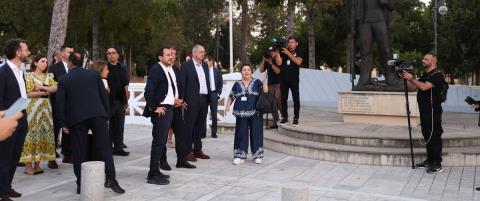 &Tau;&eta;&nu; &epsilon;&pi;ί&delta;&rho;&alpha;&sigma;&eta; &tau;&eta;&sigmaf; &Epsilon;&upsilon;&rho;&omega;&pi;&alpha;ϊ&kappa;ή&sigmaf; Έ&nu;&omega;&sigma;&eta;&sigmaf; &sigma;&tau;&eta;&nu; &alpha;&nu;ά&pi;&tau;&upsilon;&xi;&eta; &tau;&eta;&sigmaf; &Pi;ά&phi;&omicron;&upsilon; &alpha;&nu;έ&delta;&epsilon;&iota;&xi;&epsilon; &omicron; &Chi;&rho;&iota;&sigma;&tau;&omicron;&delta;&omicron;&upsilon;&lambda;ί&delta;&eta;&sigmaf;-&laquo;&Alpha;&upsilon;&tau;ή &epsilon;ί&nu;&alpha;&iota; &eta; &Epsilon;&upsilon;&rho;ώ&pi;&eta; &sigma;&tau;&eta;&nu; &pi;&rho;ά&xi;&eta;&raquo;