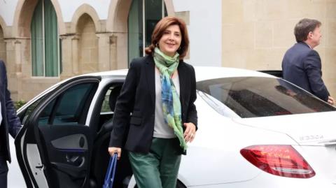 &Alpha;&nu;έ&beta;&alpha;&lambda;&epsilon; &tau;&iota;&sigmaf; &epsilon;&pi;&alpha;&phi;έ&sigmaf; &tau;&eta;&sigmaf; &sigma;&tau;&iota;&sigmaf; &Beta;&rho;&upsilon;&xi;έ&lambda;&lambda;&epsilon;&sigmaf; &eta; &Omicron;&lambda;&gamma;&kappa;ί&nu;-&Pi;&epsilon;&rho;&iota;&mu;έ&nu;&epsilon;&iota; &tau;&eta; &Sigma;ύ&nu;&omicron;&delta;&omicron; &tau;&omicron;&upsilon; &Nu;&Alpha;&Tau;&Omicron;, &omicron;&rho;ί&sigma;&tau;&eta;&kappa;&epsilon; &nu;έ&alpha; &eta;&mu;&epsilon;&rho;&omicron;&mu;&eta;&nu;ί&alpha; &gamma;&iota;&alpha; &tau;&eta;&nu; &epsilon;&pi;ί&sigma;&kappa;&epsilon;&psi;&eta;