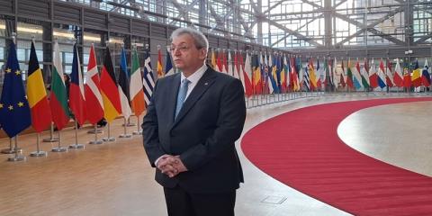 &Mu;&omicron;&upsilon;&sigma;&iota;&omicron;ύ&tau;&tau;&alpha;&sigmaf;: &Pi;&rho;&omicron;&tau;&epsilon;&rho;&alpha;&iota;ό&tau;&eta;&tau;&alpha; &eta; &pi;&rho;&omicron;&sigma;&tau;&alpha;&sigma;ί&alpha; &tau;&omega;&nu; &epsilon;&rho;&gamma;&alpha;&zeta;&omicron;&mu;έ&nu;&omega;&nu; &alpha;&pi;ό &epsilon;&pi;&iota;&pi;&tau;ώ&sigma;&epsilon;&iota;&sigmaf; &kappa;&lambda;&iota;&mu;&alpha;&tau;&iota;&kappa;ή&sigmaf; &alpha;&lambda;&lambda;&alpha;&gamma;ή&sigmaf;
